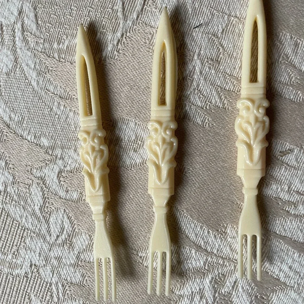 Retro Party PIcks